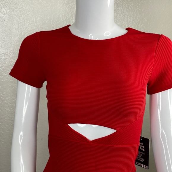 Mini Textured Triangle Dress - Picture 10 of 12